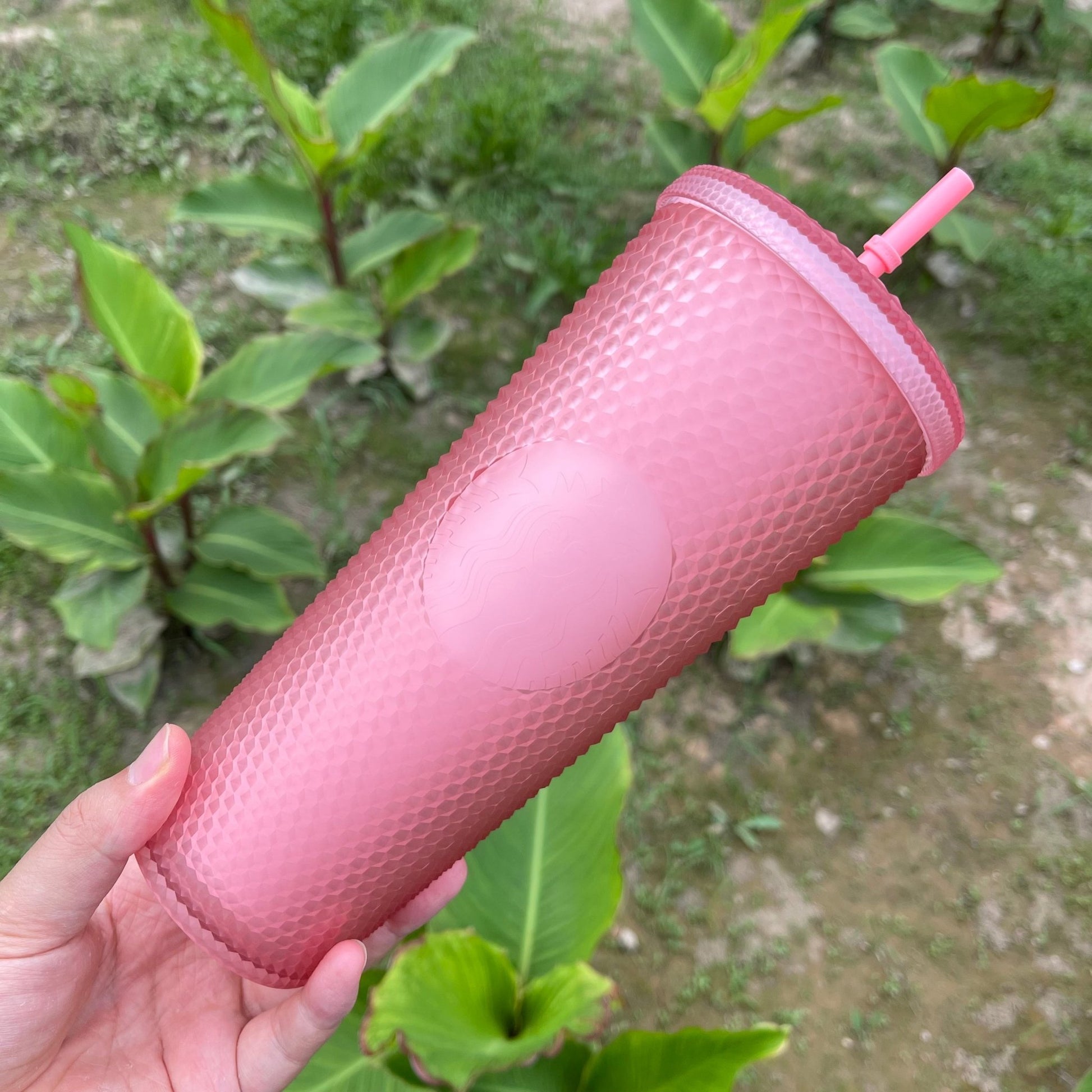 Starbucks Taiwan soft touch pink Studded 24oz cold cup Starbucks loveinstarbucks
