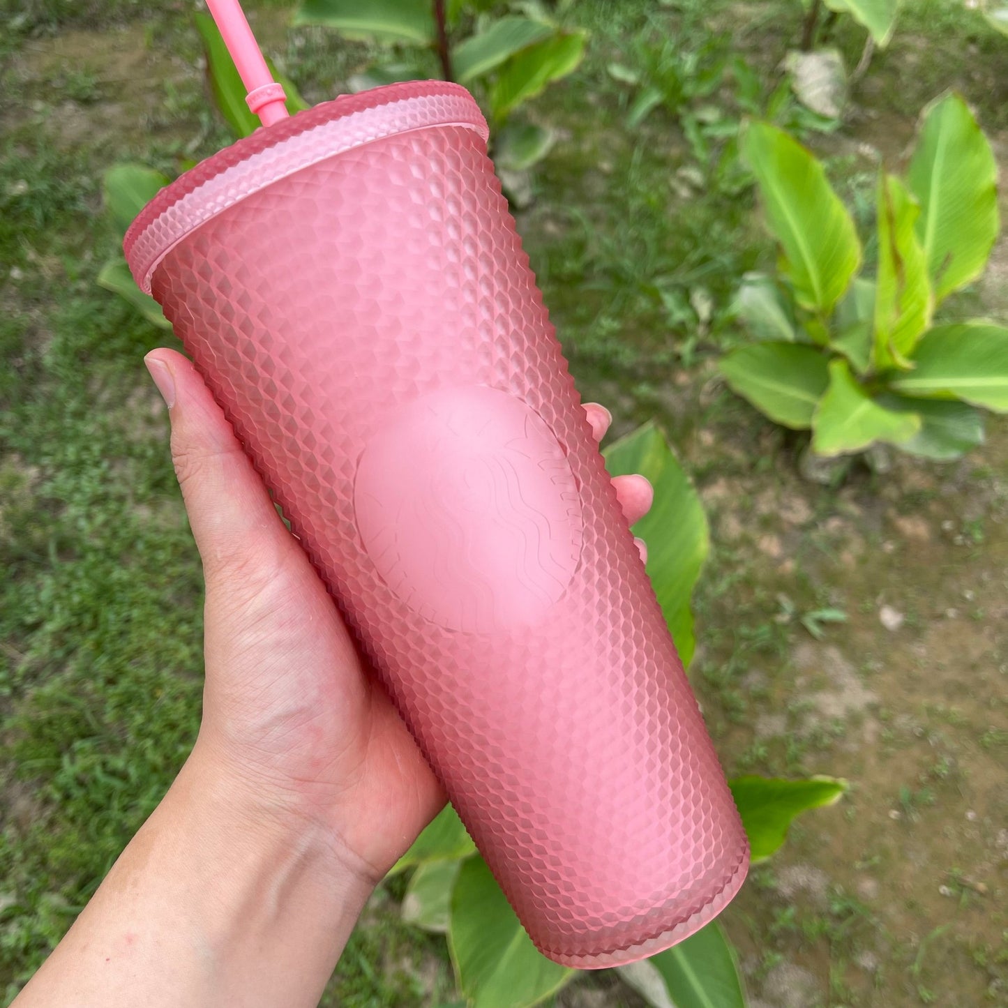 Starbucks Taiwan soft touch pink Studded 24oz cold cup Starbucks loveinstarbucks