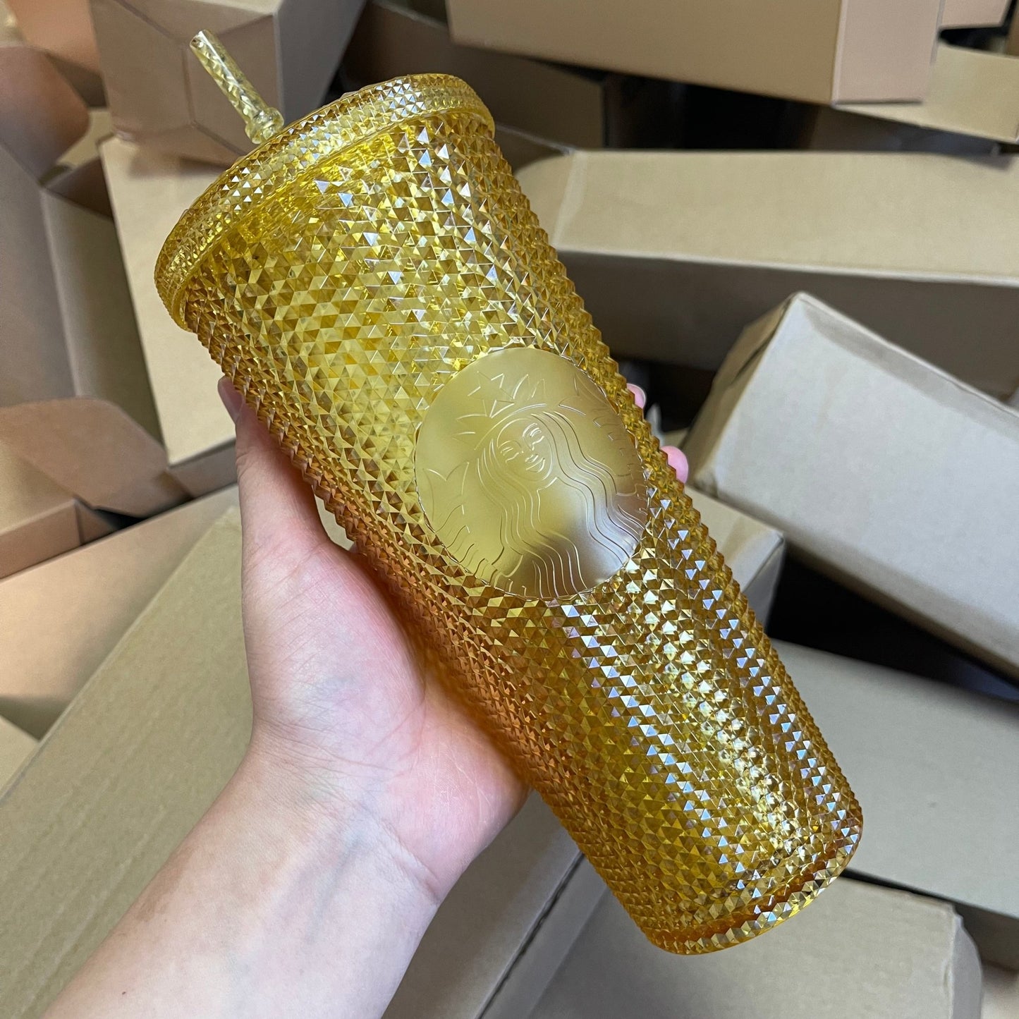 Starbucks Taiwan studded Gold / bling Black / Grey cold cup 24oz Starbucks loveinstarbucks