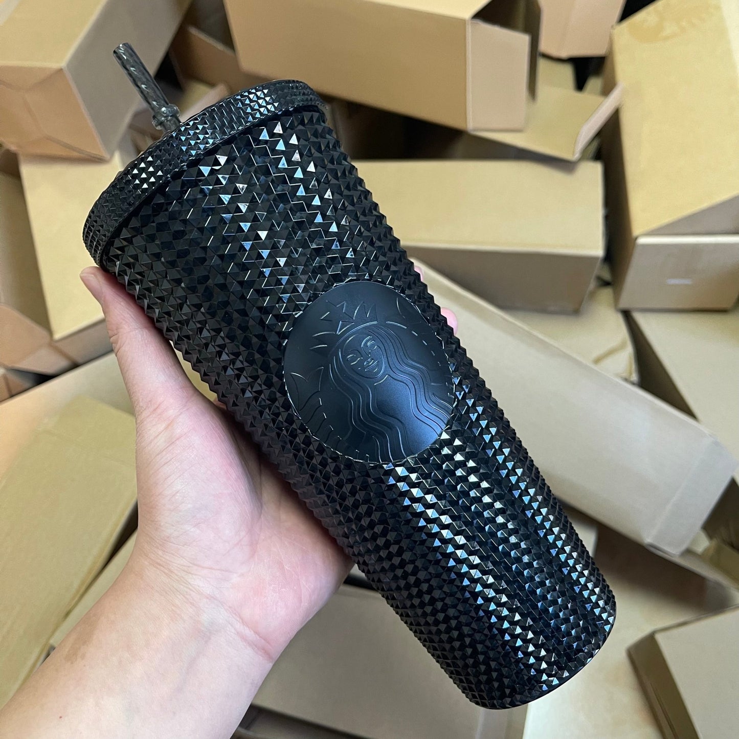 Starbucks Taiwan studded Gold / bling Black / Grey cold cup 24oz Starbucks loveinstarbucks