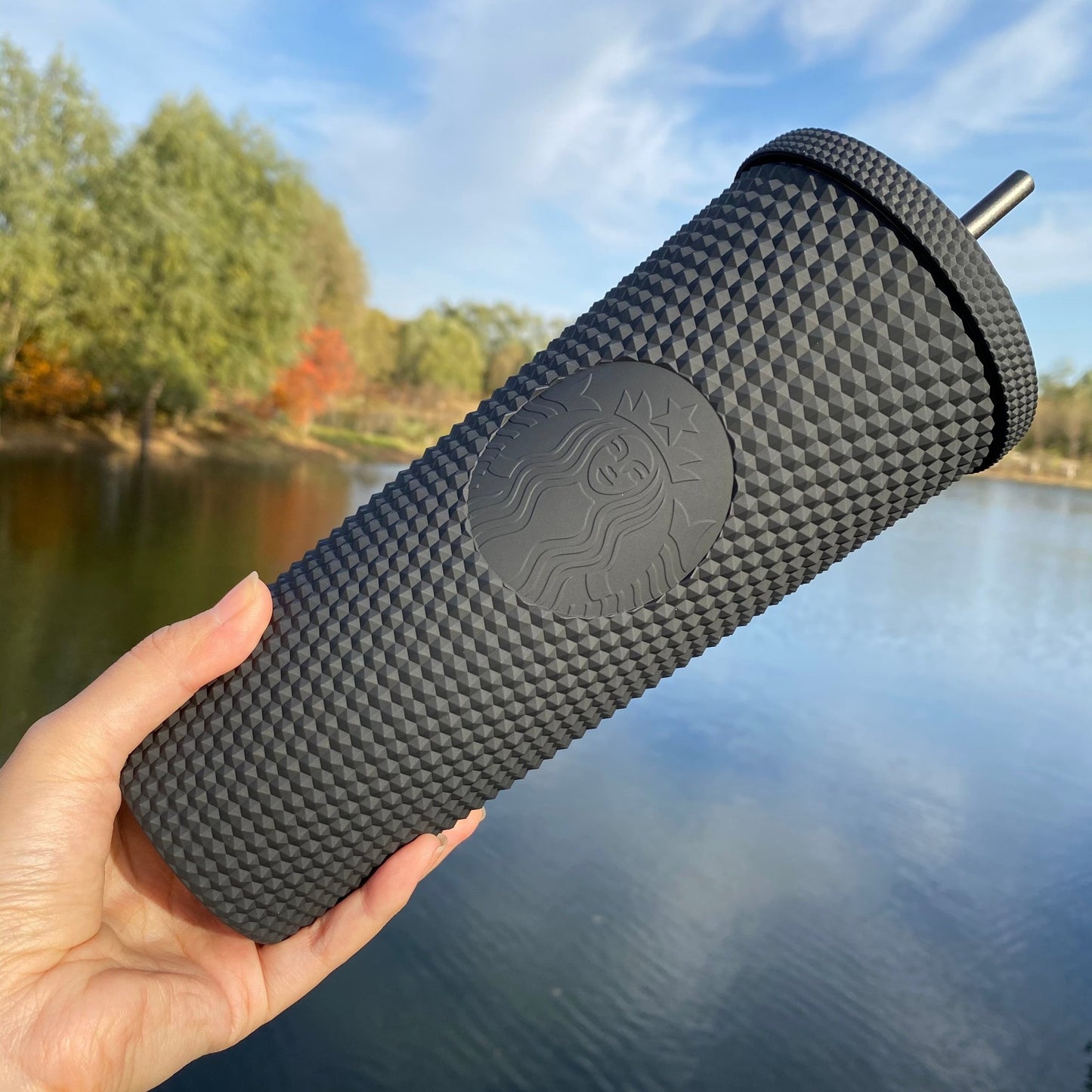 Starbucks TW/US/HK 24oz Matte Black Bling Studded Tumbler Cup Starbucks loveinstarbucks