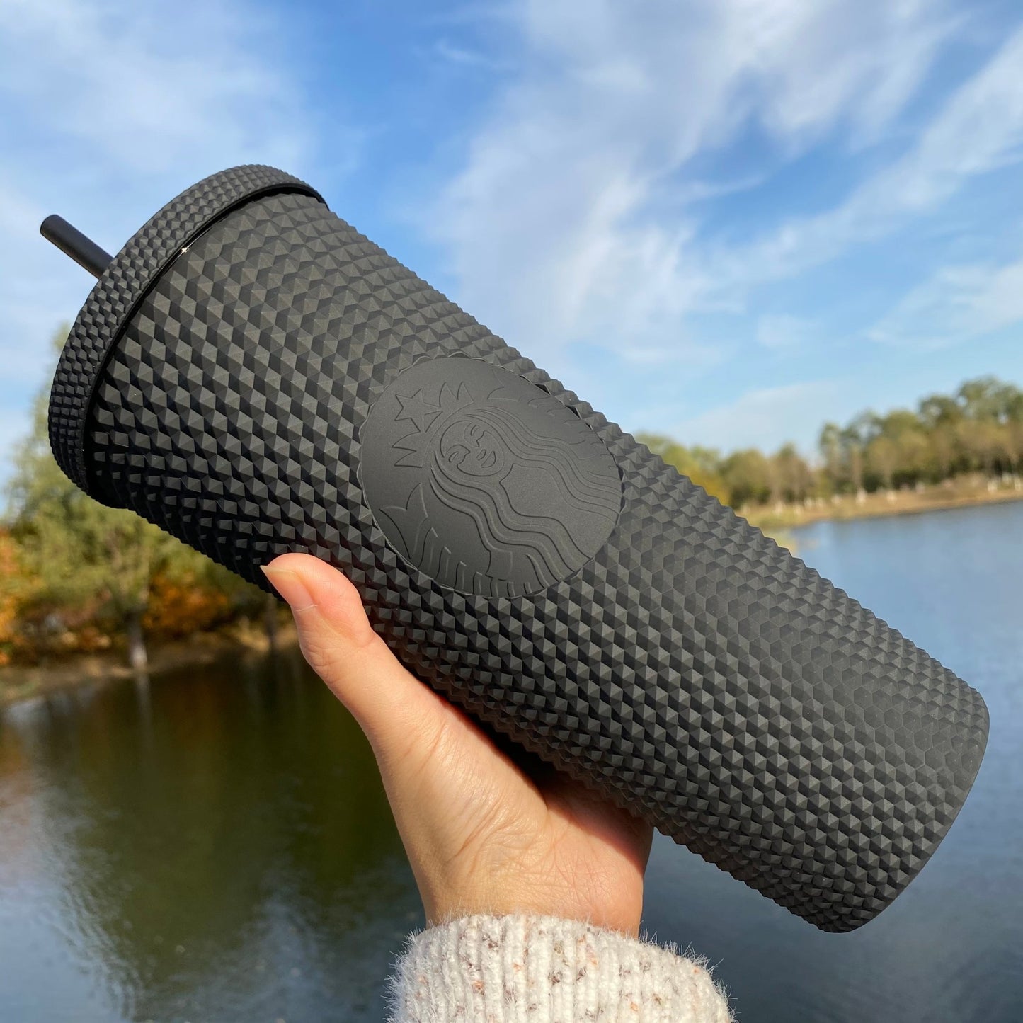 Starbucks TW/US/HK 24oz Matte Black Bling Studded Tumbler Cup Starbucks loveinstarbucks