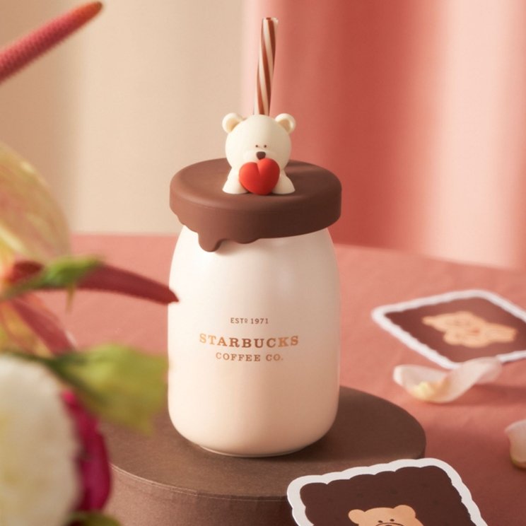 Starbucks China 2023 Valentine's Day online bear with heart mug 355ml Starbucks loveinstarbucks